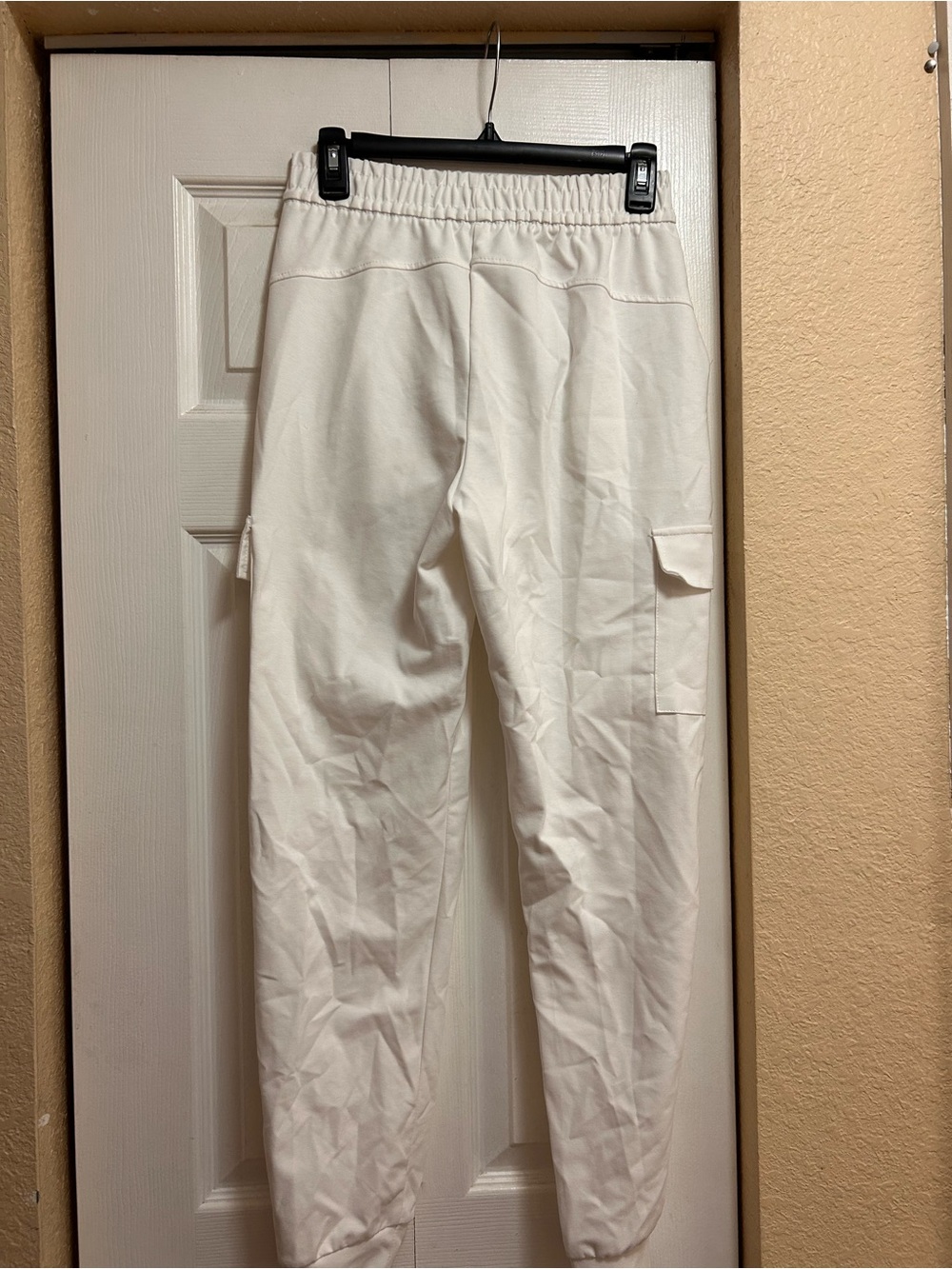 Women’s White Casual Cargo Jogger Pants - Elastic Waist